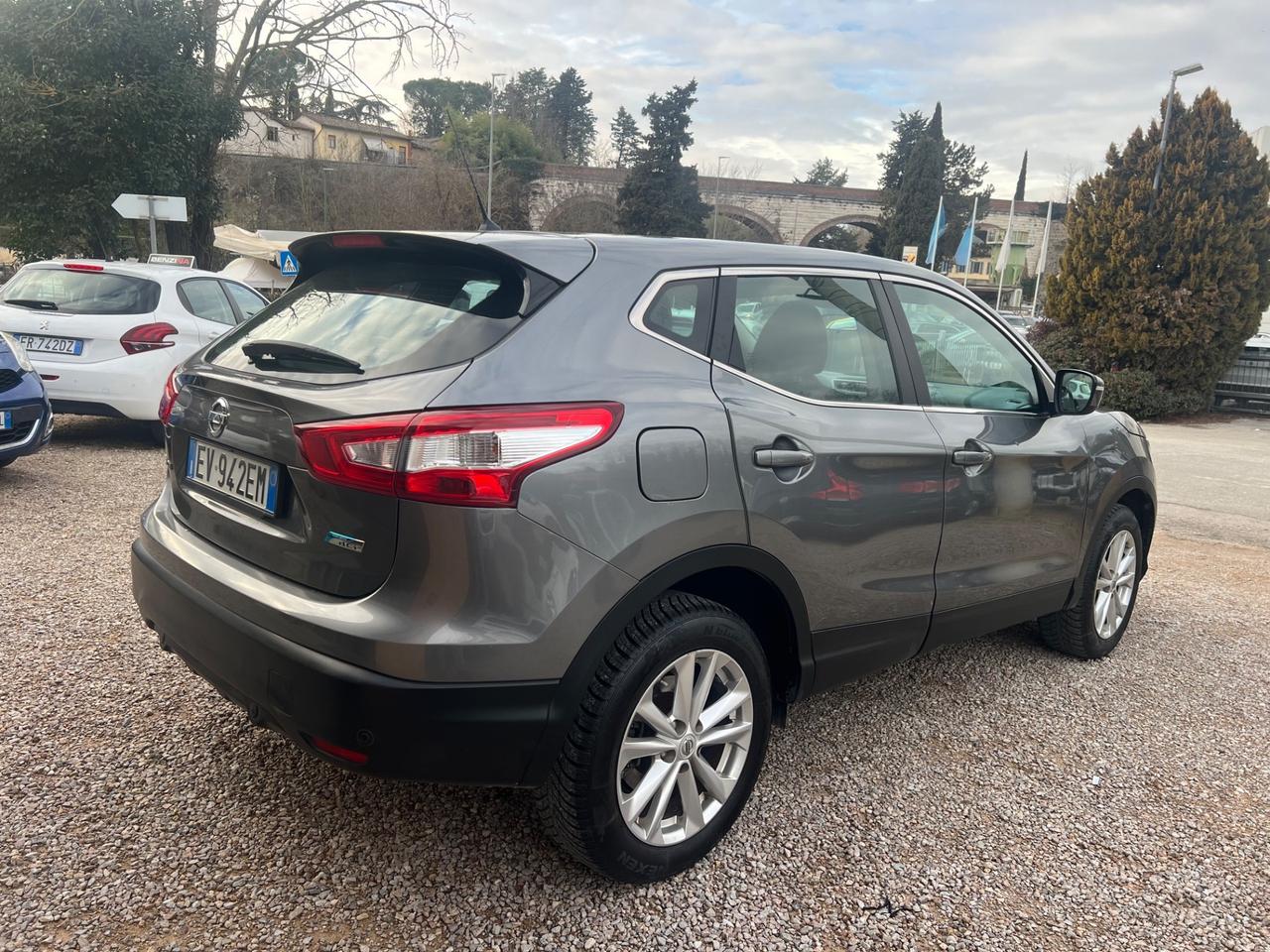 Nissan Qashqai 1.5 dCi DPF Acenta