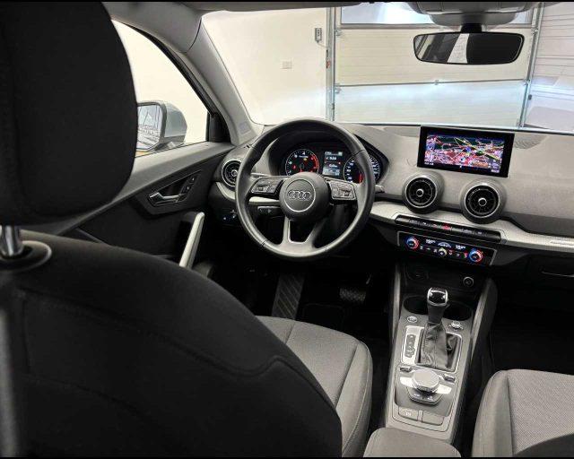 AUDI Q2 30 TDI S tronic Business
