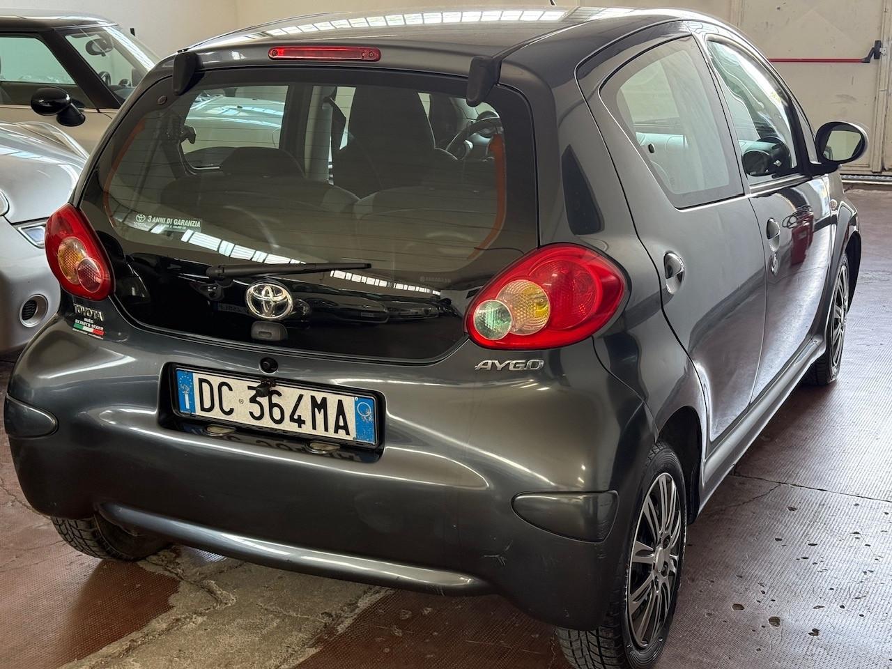 Toyota Aygo 1.0 12V VVT-i 5 porte