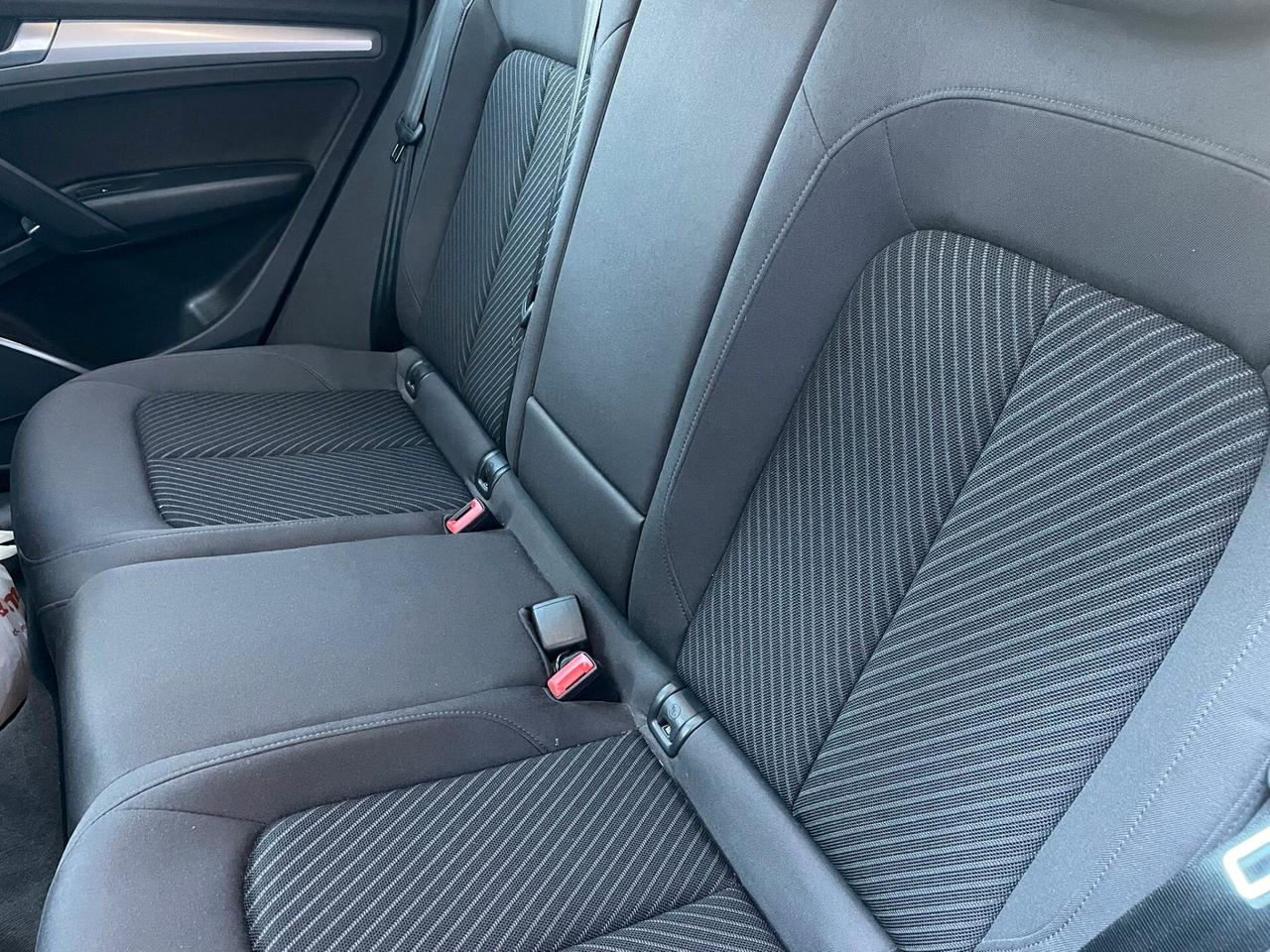 Audi Q5 40 TDI 204 CV quattro S tronic Identity Black