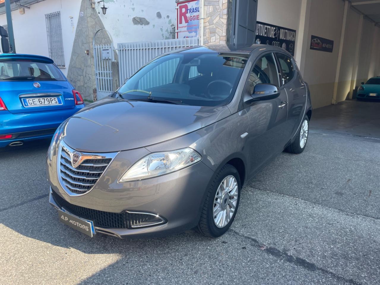 Lancia Ypsilon 1.2 69 CV 5 porte GPL Ecochic Gold