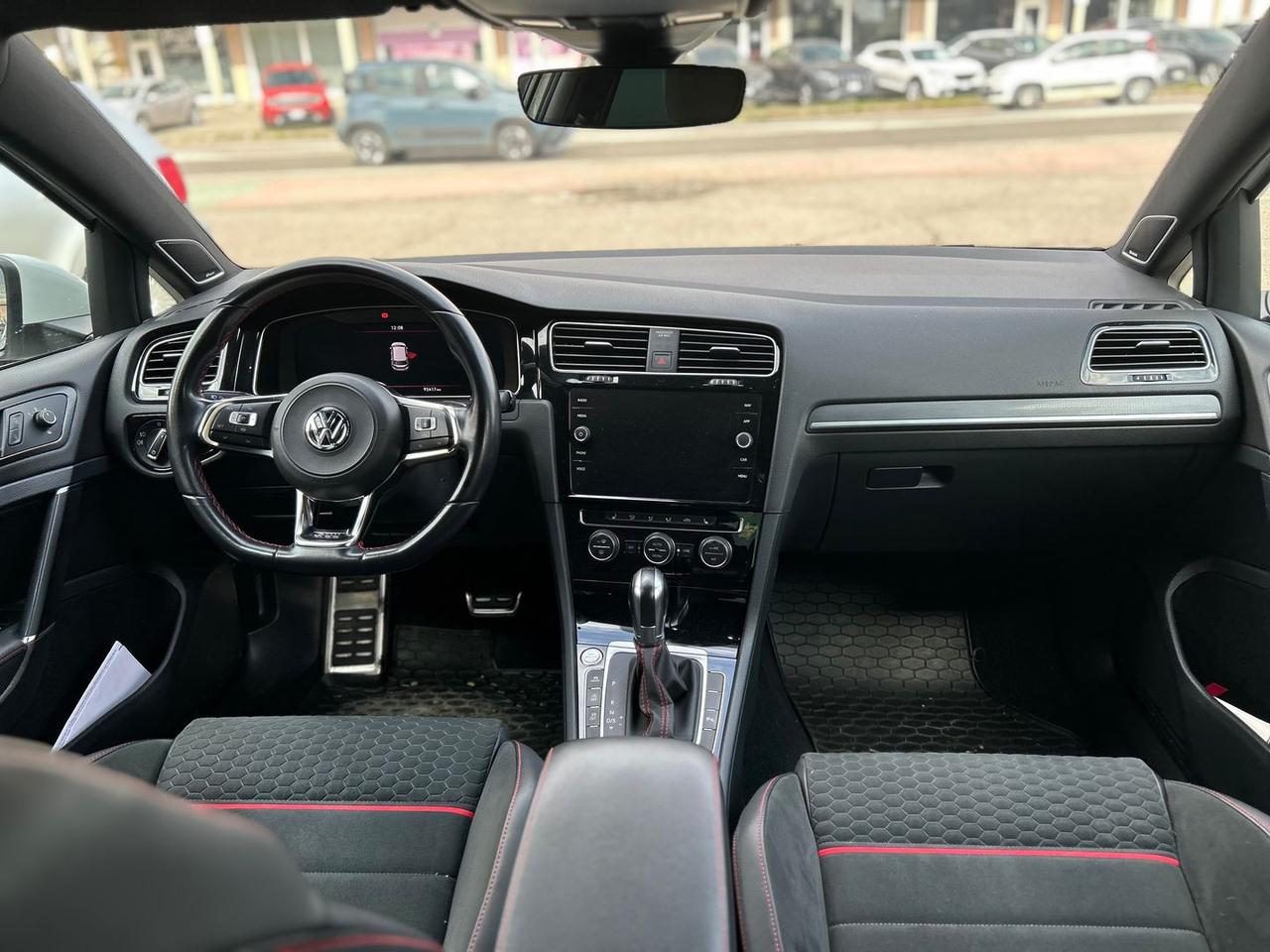 Volkswagen Golf GTI Highline 2.0 TSI GTI Performance