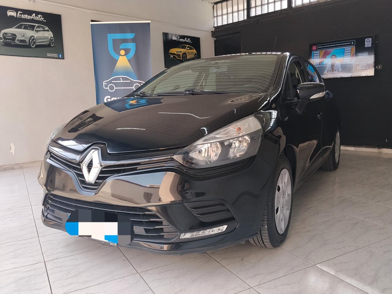 Renault Clio 1.5 diesel 2018 CON GARANZIA