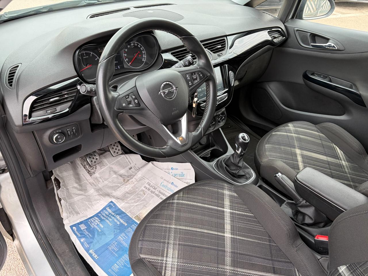Opel Corsa 1.4 90CV GPL Tech 5 porte b-Color