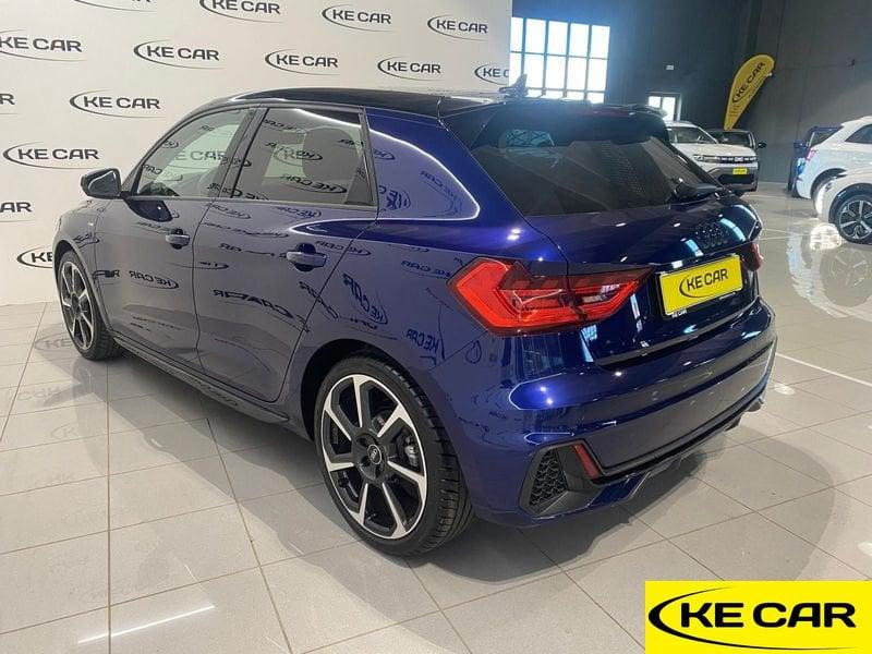 Audi A1 Sportback 30 TFSI S tronic Identity Black-GAR. 05/2029
