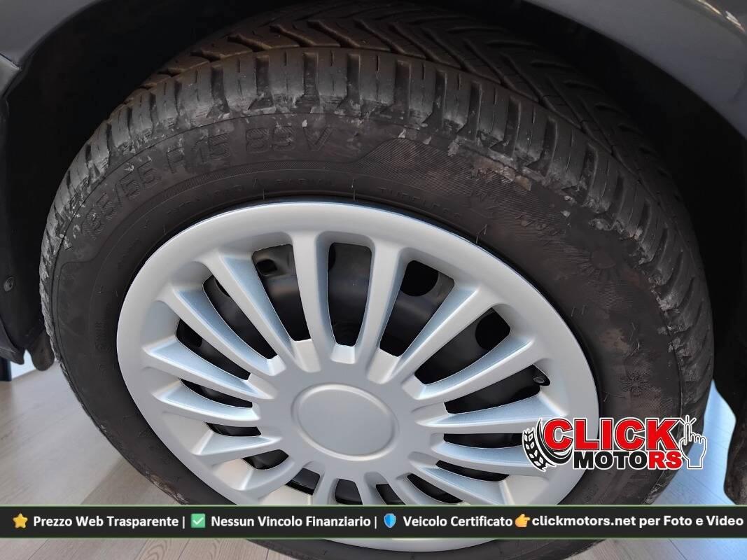 Skoda Fabia 5 Porte Fabia II 2010 Berlina Fabia 1.4 tdi Style 70cv