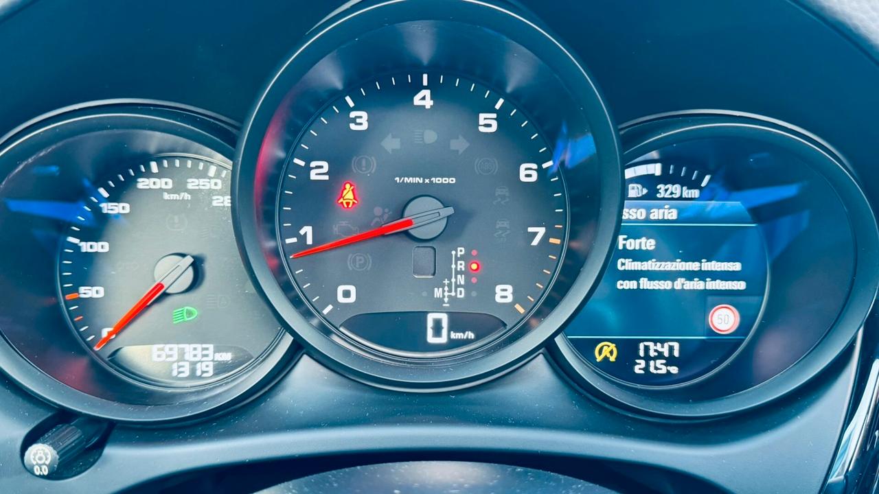Porsche Macan 2.0