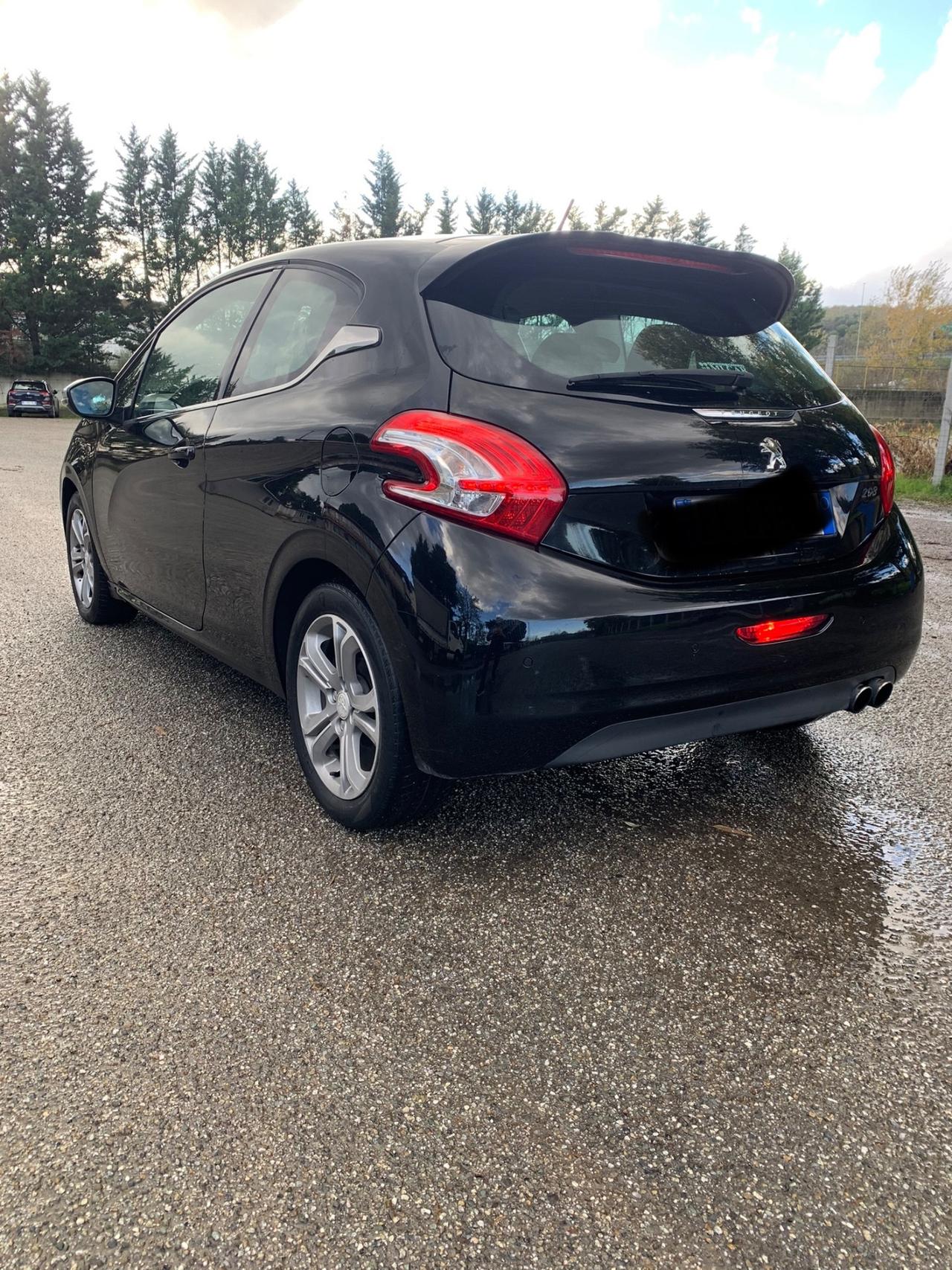 Peugeot 208 1.2 VTi 82 CV 3 porte Allure