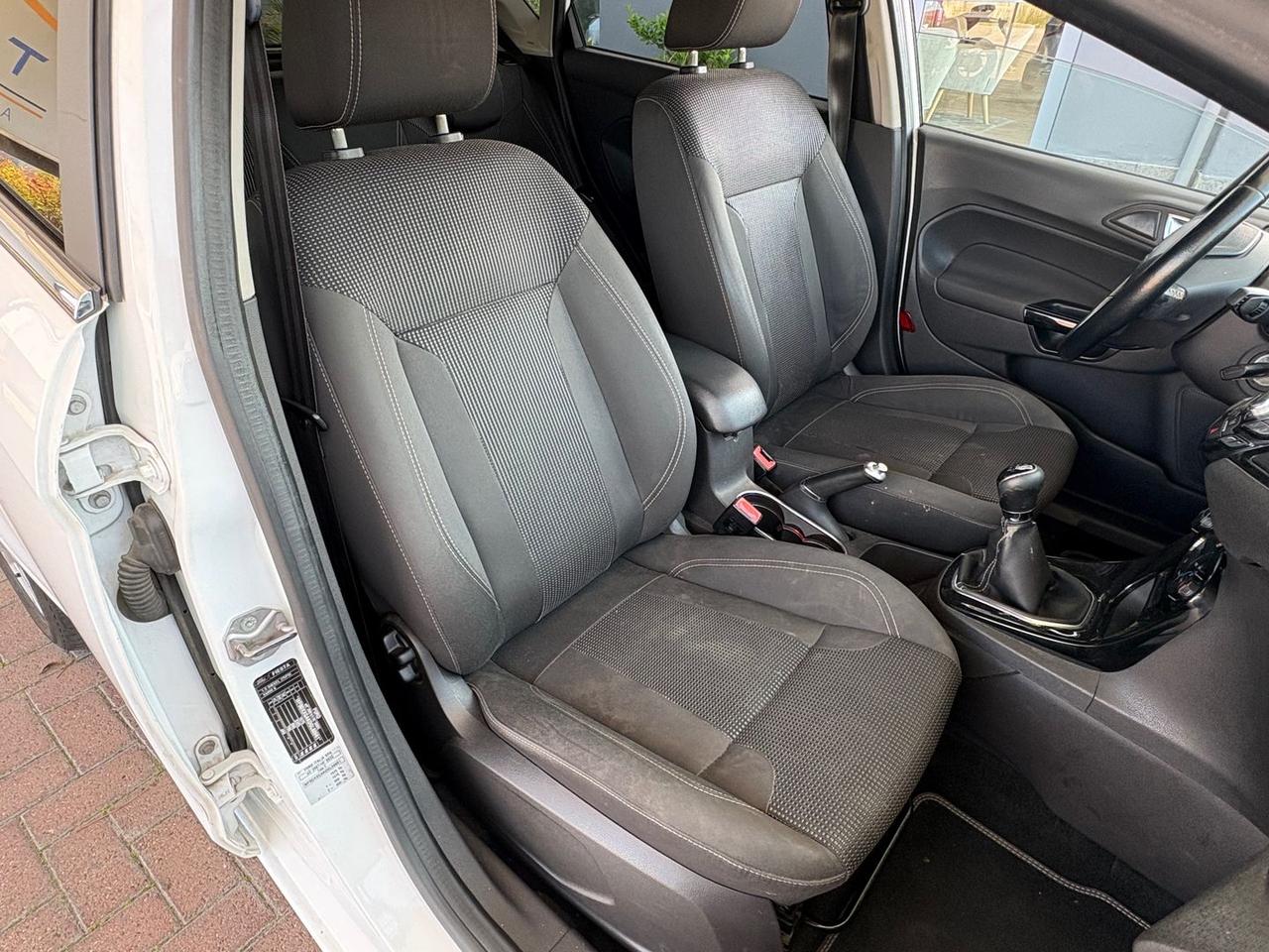 Ford Fiesta Titanium 1.5 TDCi AUTOCARRO DIS #10331