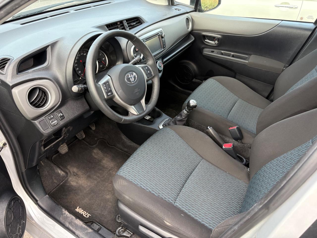 Toyota Yaris 1.0 5 porte