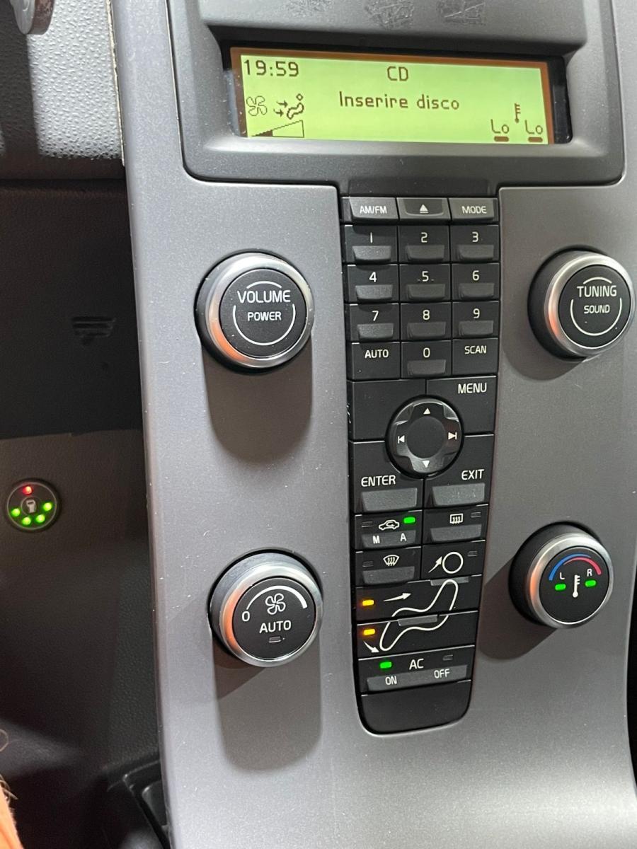 VOLVO - V50 - D4 Summum 2.0 GPL