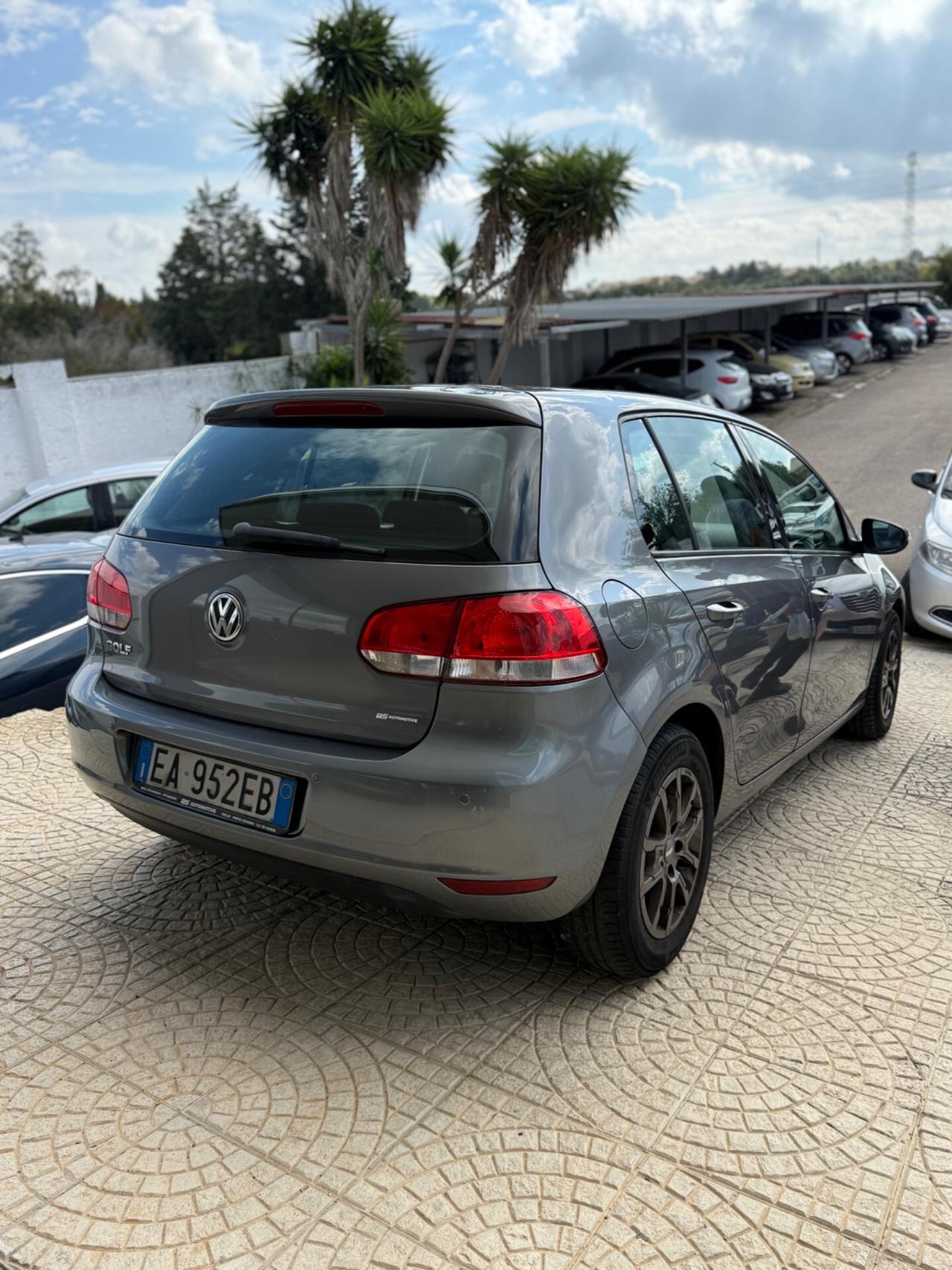 Volkswagen Golf 1.6 5p. Highline GPL