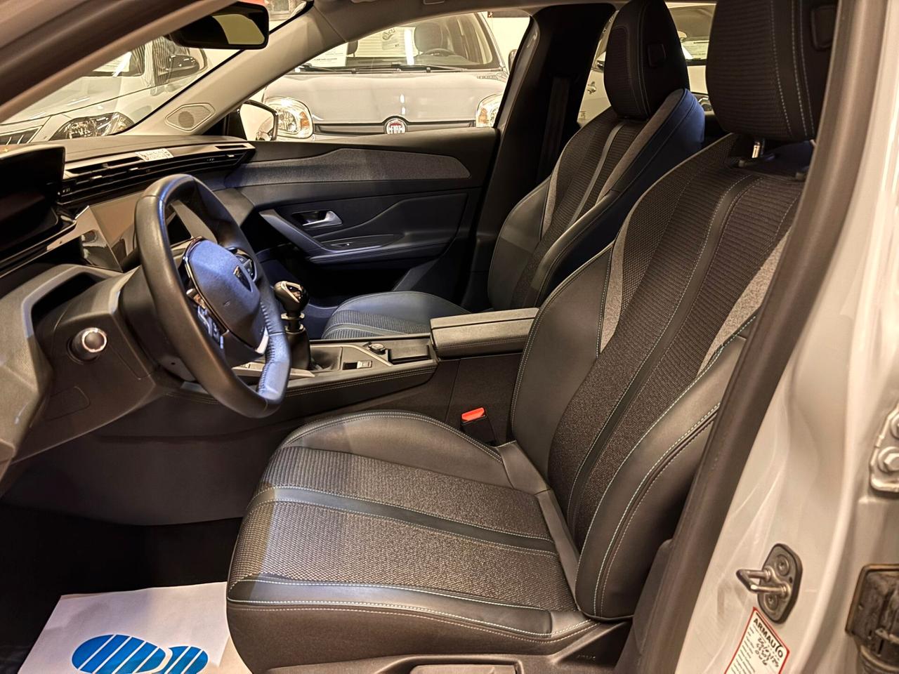 Peugeot 308 PureTech Turbo 130 S&S Allure