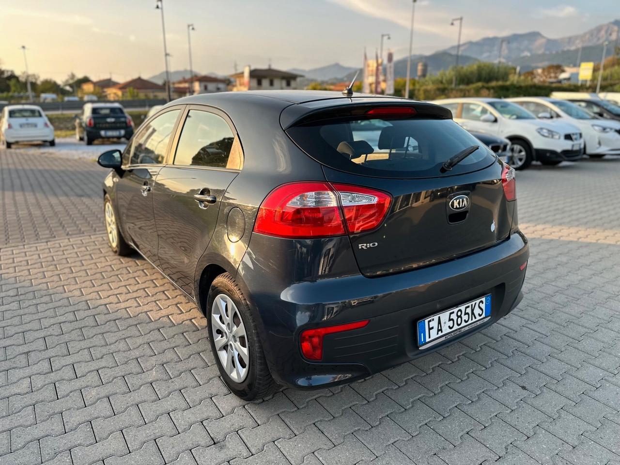 Kia Rio 1.2 CVVT 5p. Cool