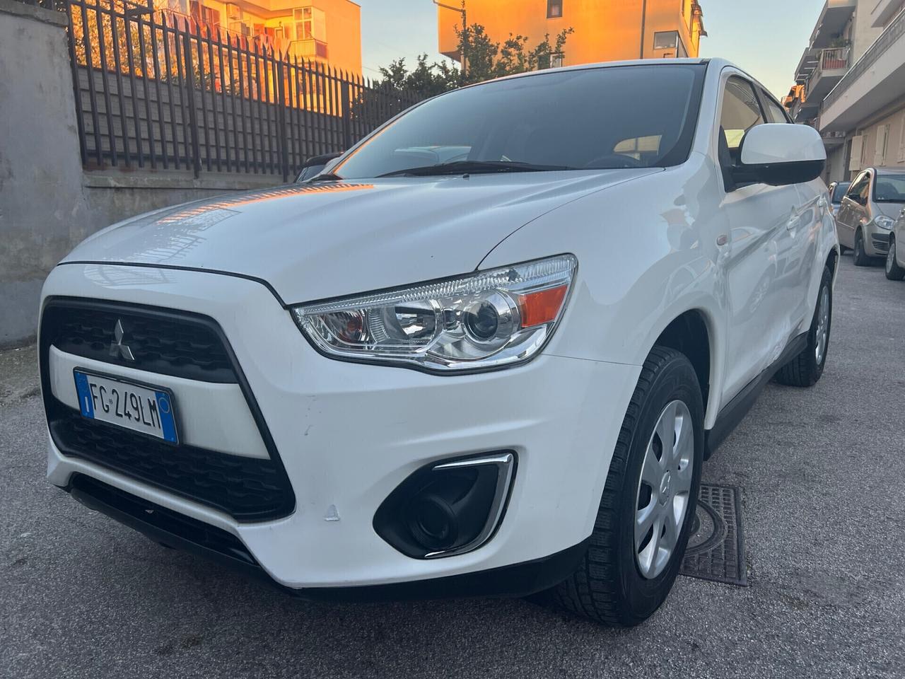 Mitsubishi ASX 1.6 2WD Instyle Panoramic