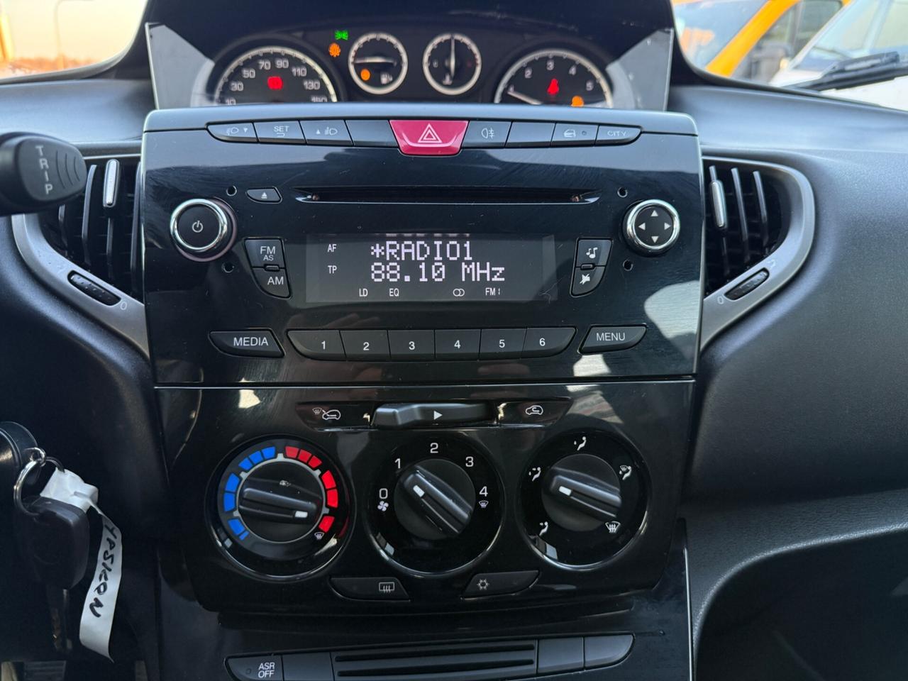 Lancia Ypsilon 1.2 69 CV 5 porte Elle