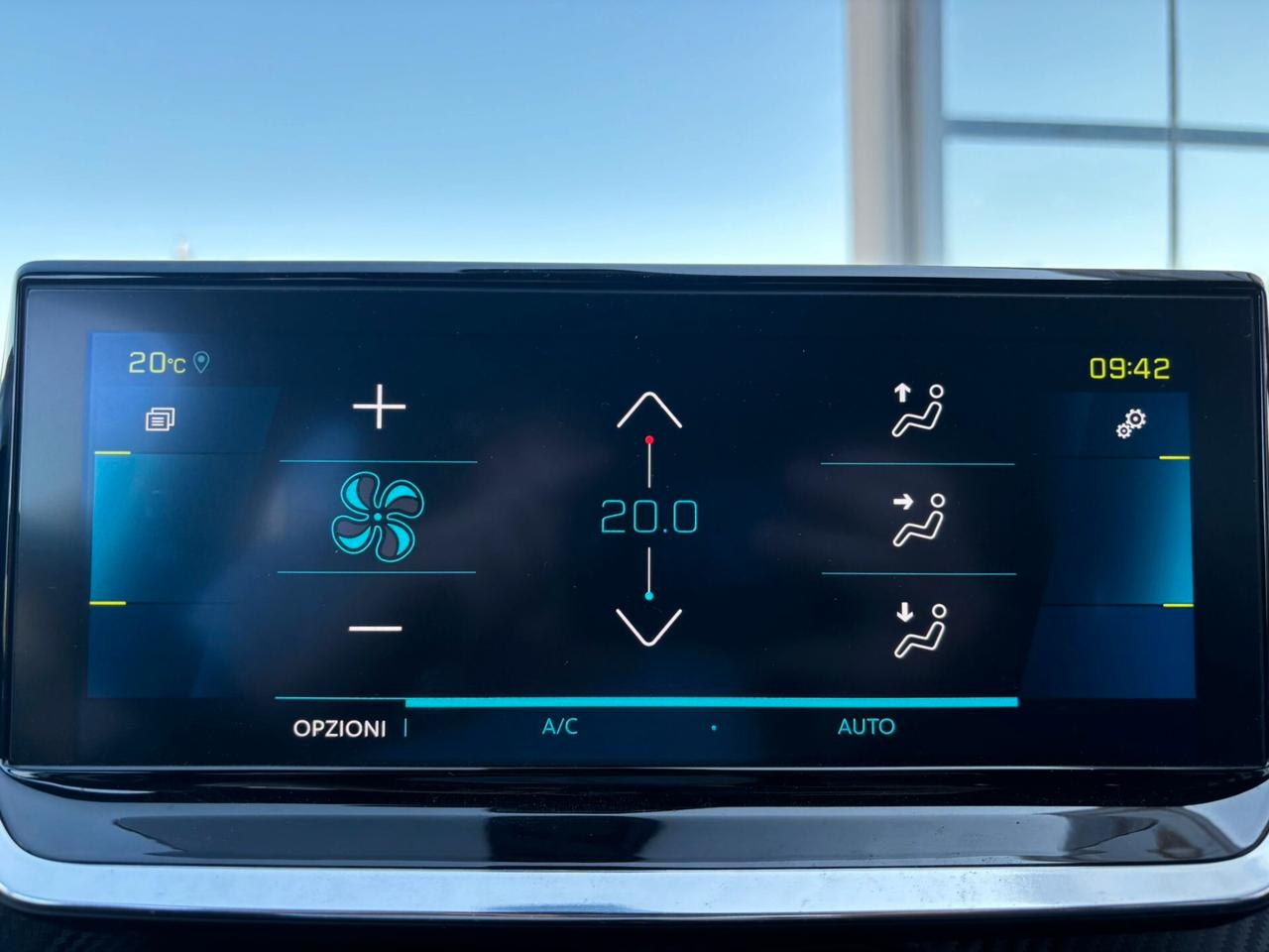 Peugeot 208 GT Line motore elettrico 5 porte SPOTICAR