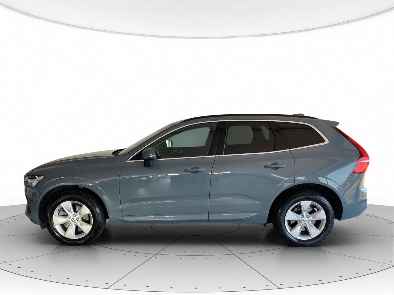 VOLVO XC60 2.0 b4 Momentum awd auto