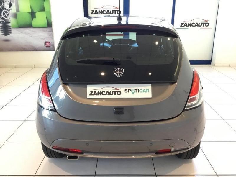 Lancia Ypsilon 1.0 FireFly 5 porte S&S Hybrid Platino