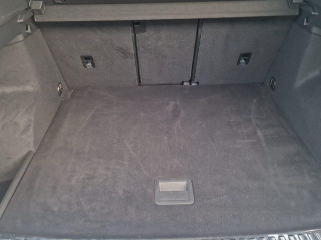 AUDI Q3 35 TDI S tronic Business Advanced