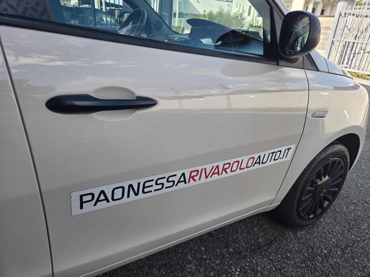 Lancia Ypsilon 1.2 69 CV 5 porte Gold Neopatentati !!