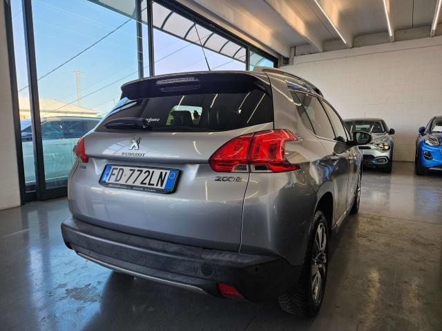 Peugeot 2008 2008 1.6 bluehdi Black Matt s