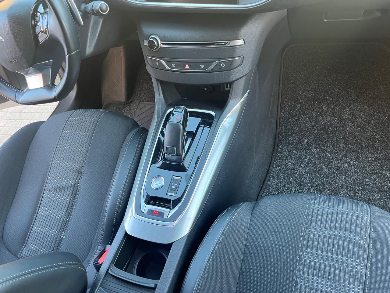 Peugeot 308 PureTech Turbo 130 S&S SW Allure