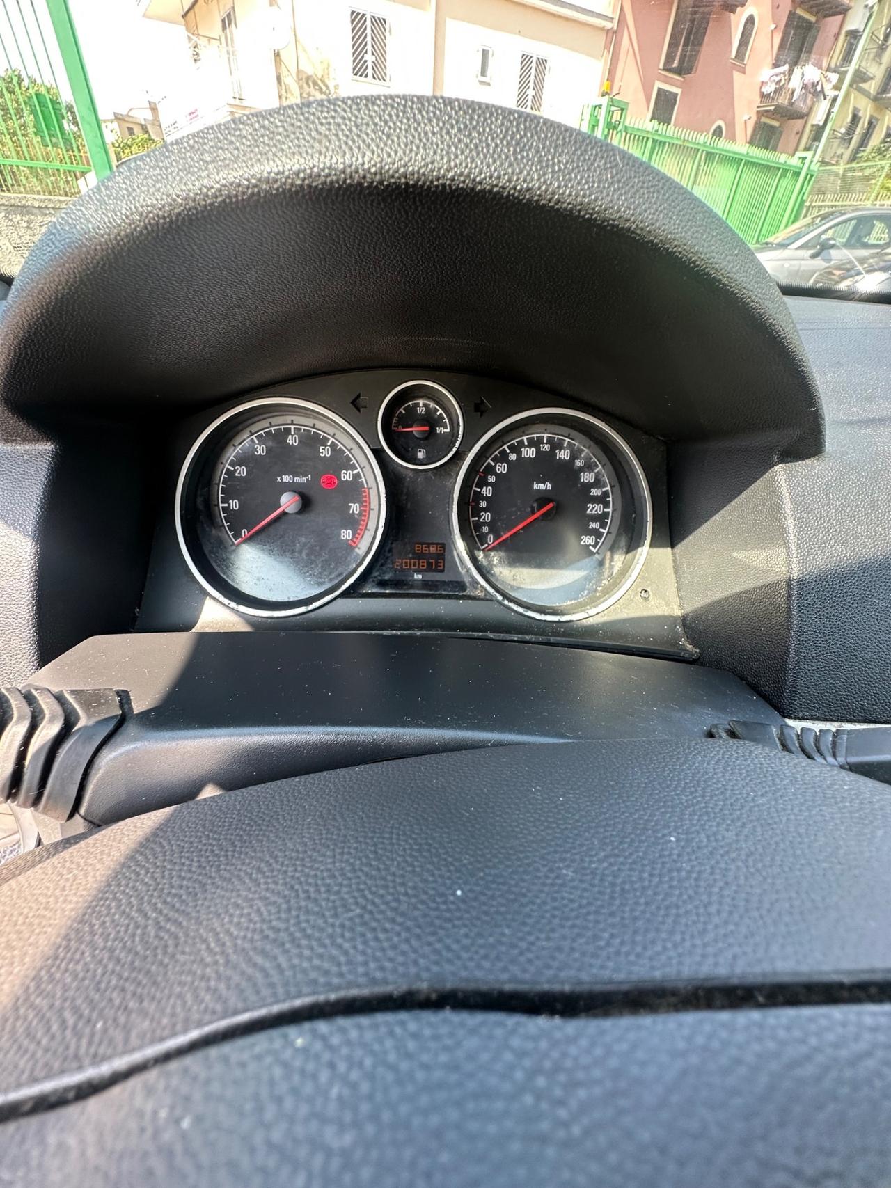 Opel Astra 1.6 T 16V 5 porte Cosmo