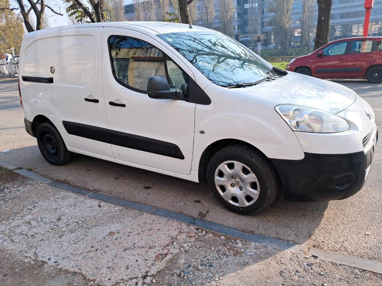 Peugeot Partner 1.6 8V HDi 75CV 3 POSTI