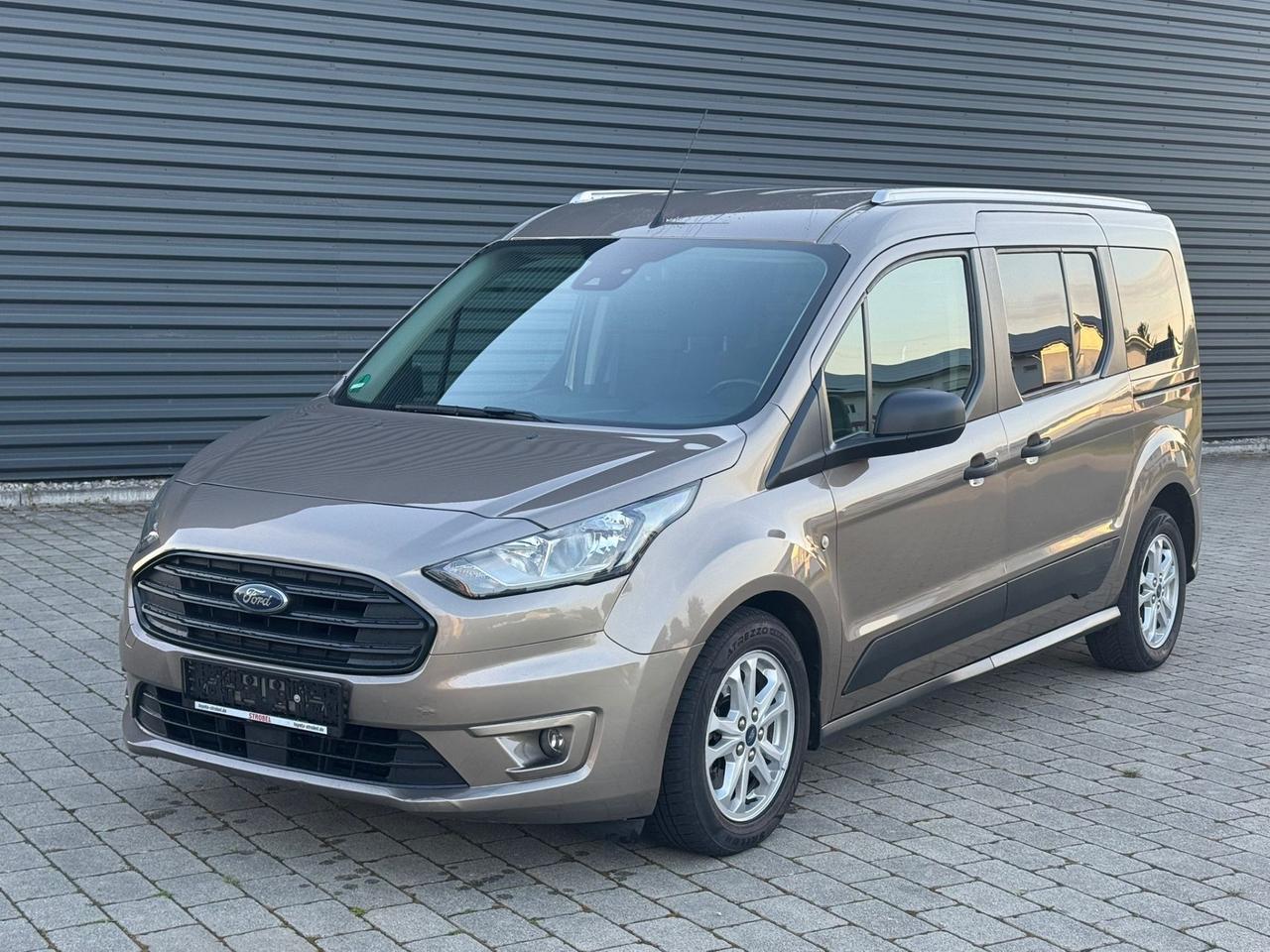 Ford Tourneo Connect Gran 1.5 EcoBlue 120 CV aut. Titanium