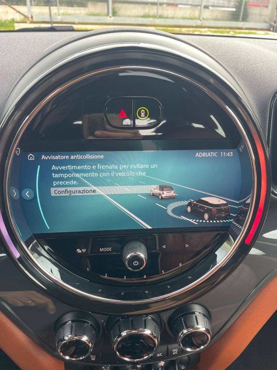 MINI - Countryman - Mini One D Northwood Edition