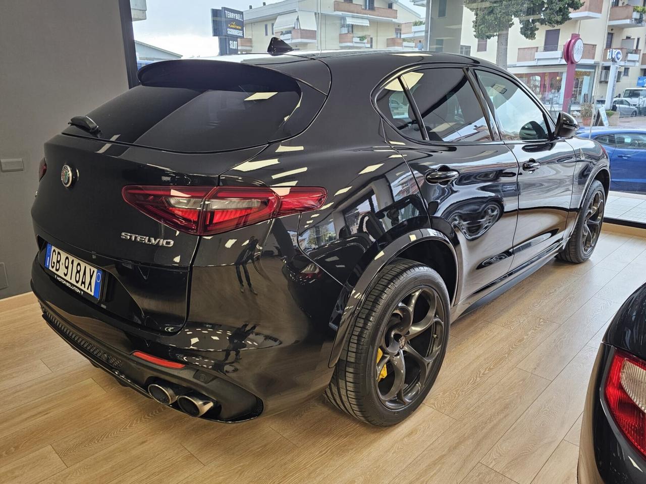 Alfa Romeo Stelvio 2.9 Bi-Turbo V6 510 CV AT8 Quadrifoglio