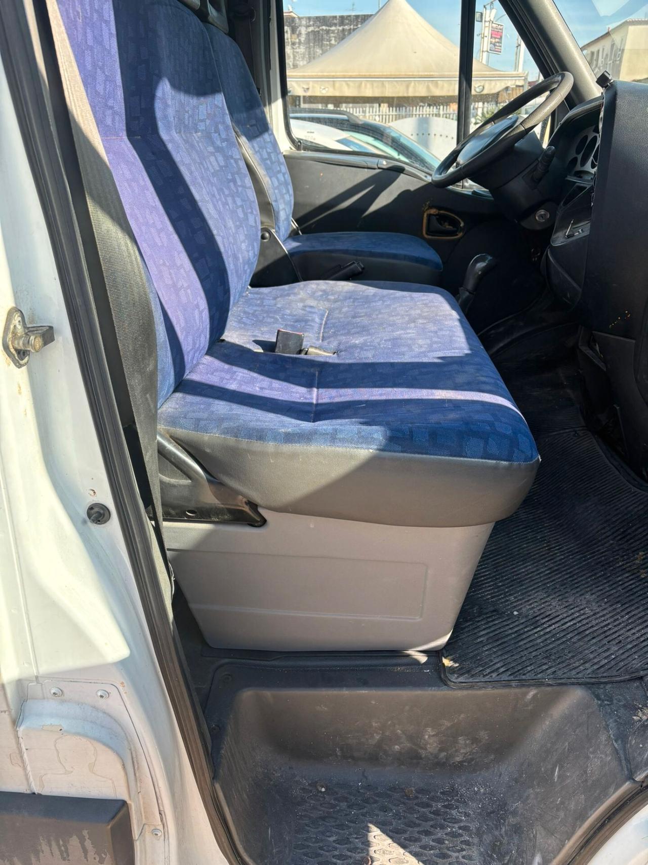 Iveco Daily 35C11 Cabinato