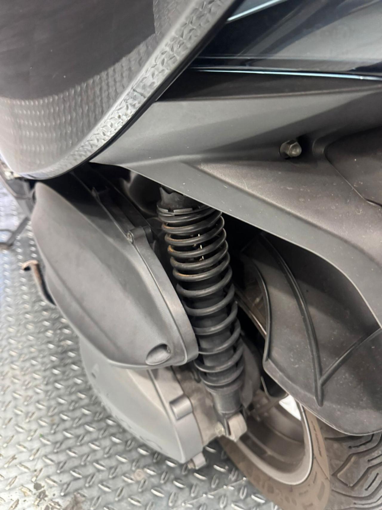 KYMCO XCITING 400