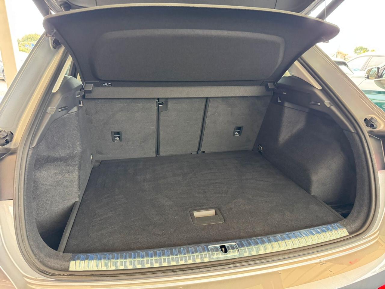 Audi Q3 35 TDI S tronic Business Advanced