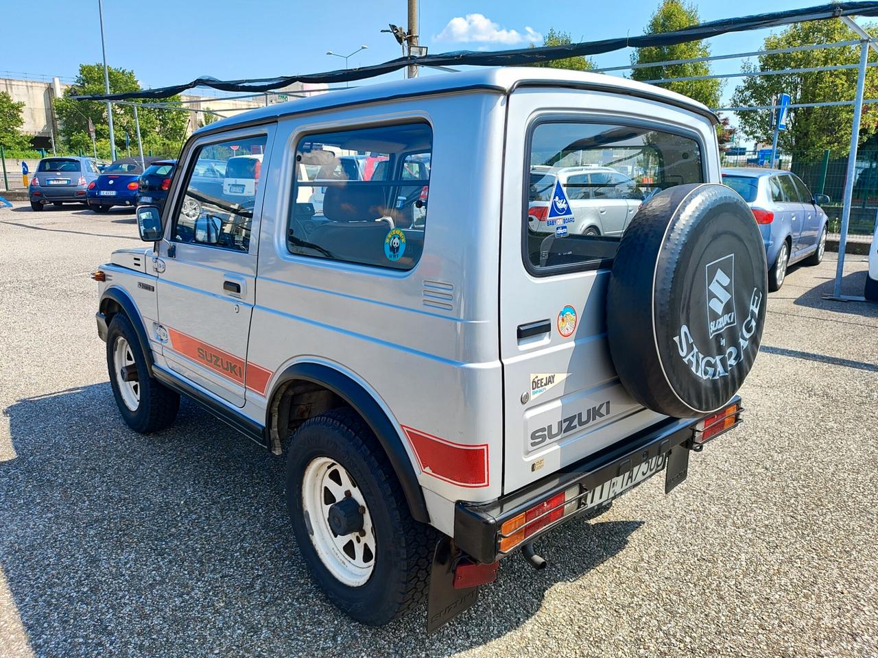 Suzuki SJ 410 SJ410 Berlina De Luxe