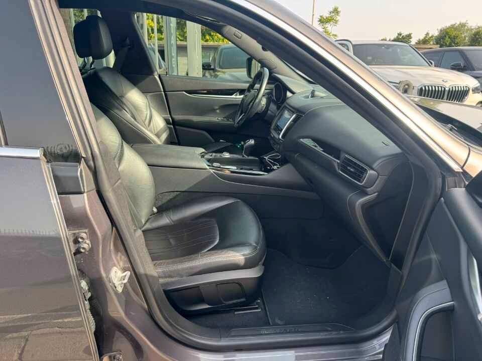 MASERATI LEVANTE 3.0 D 250 CV
