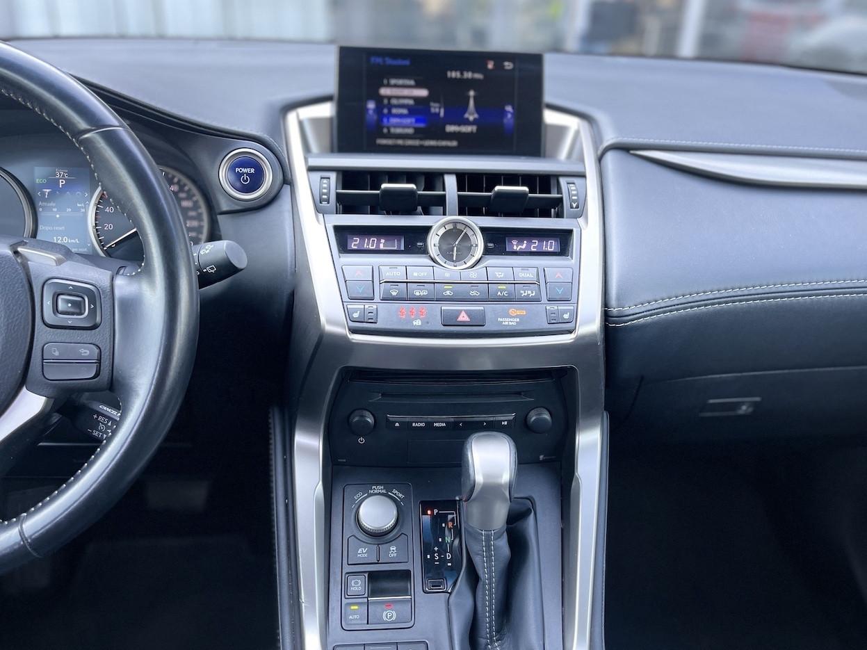 Lexus NX 300h 2.5 Hybrid 155CV 4WD E6 Automatica - 2017