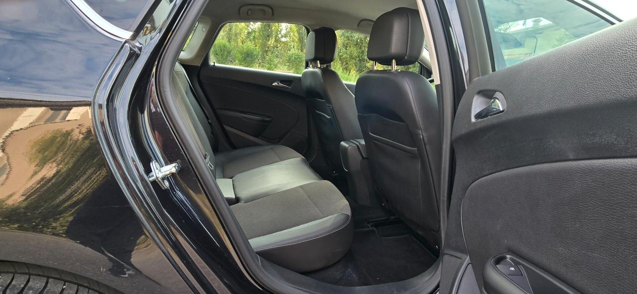 Opel Astra 1.6 CDTI 136CV EcoFLEX S&S 5 porte Cosmo