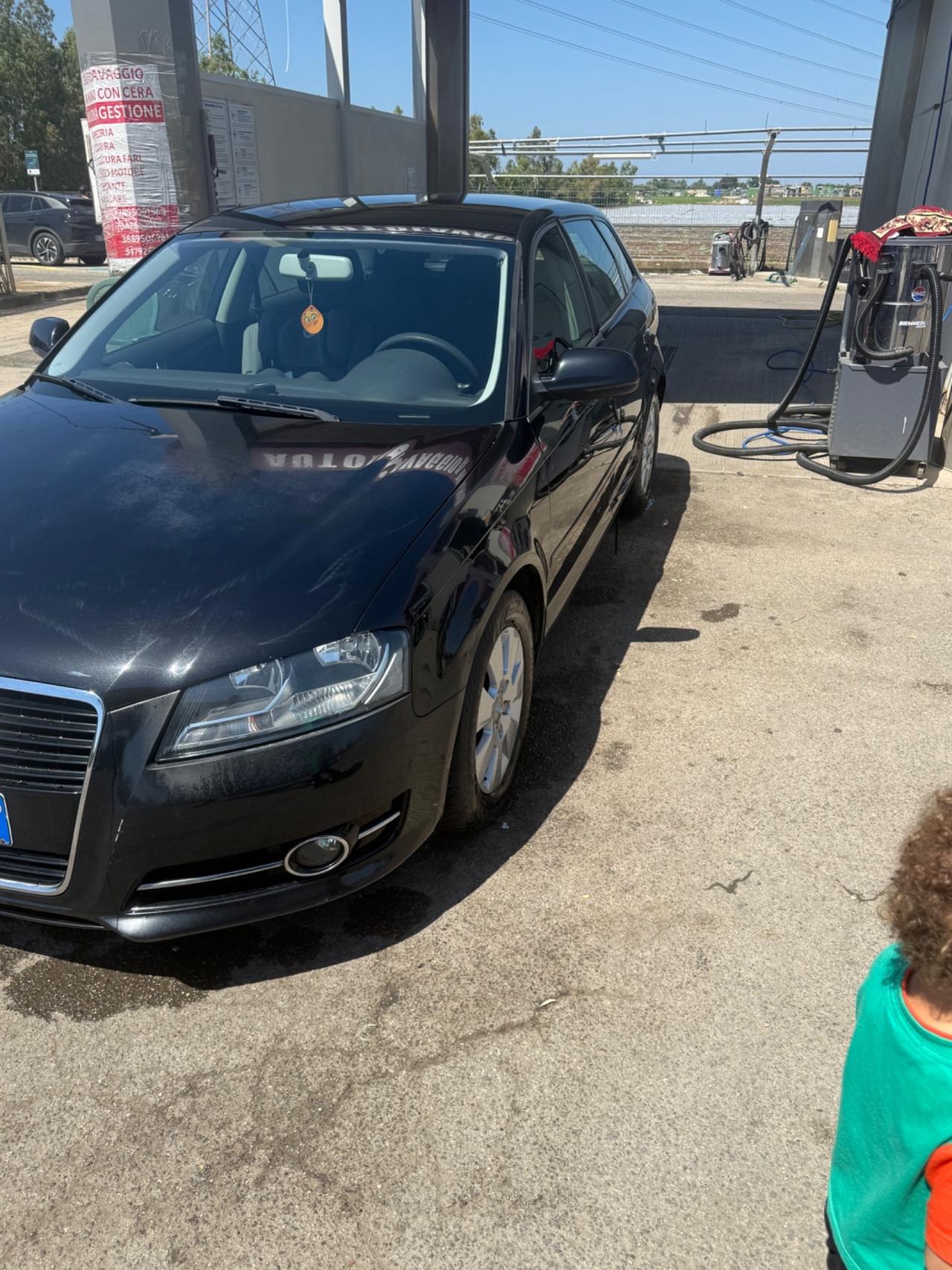Audi A3 1.6 TDI 105 CV CR Ambiente