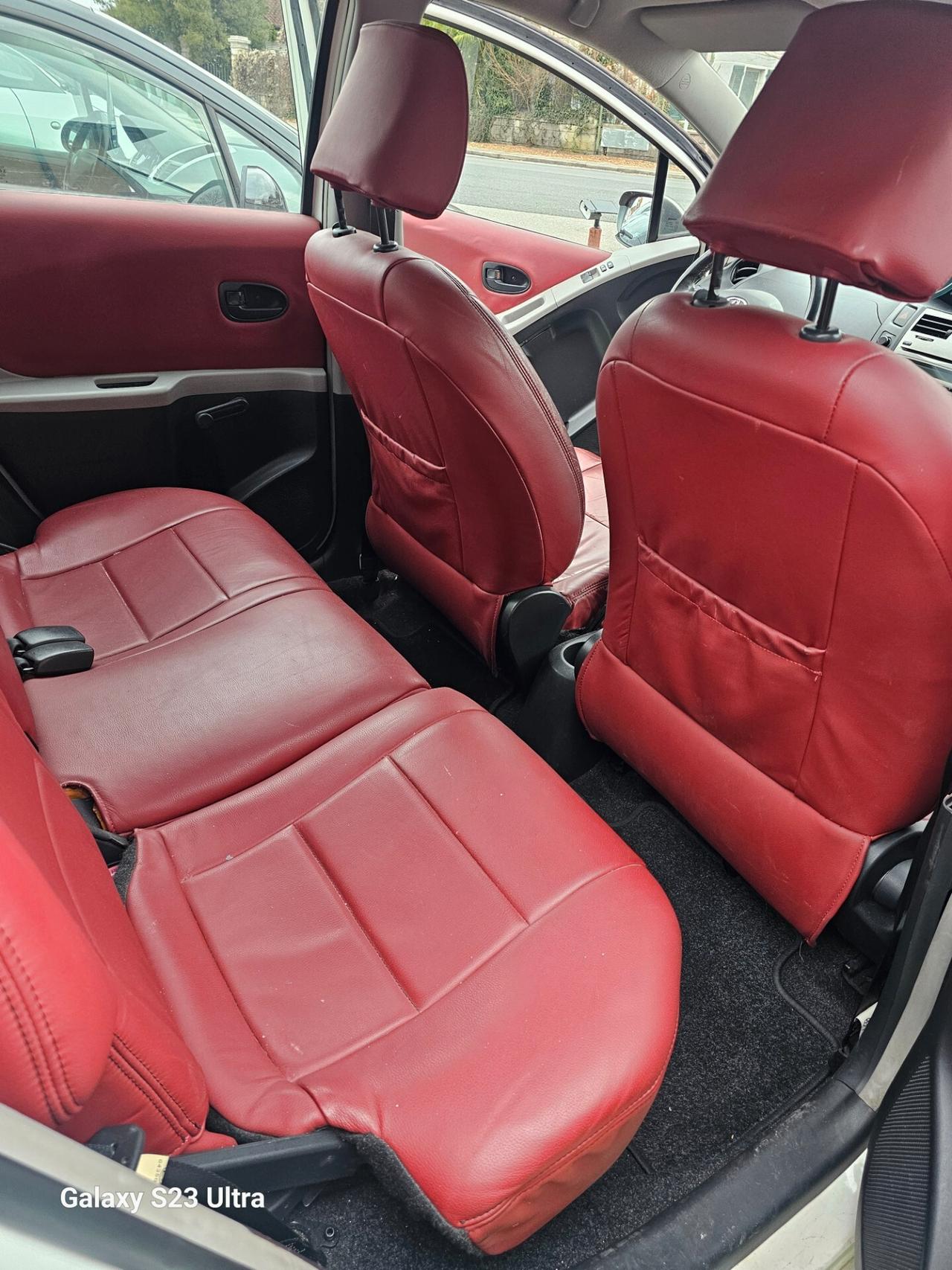 Toyota Yaris 1.0 5 porte