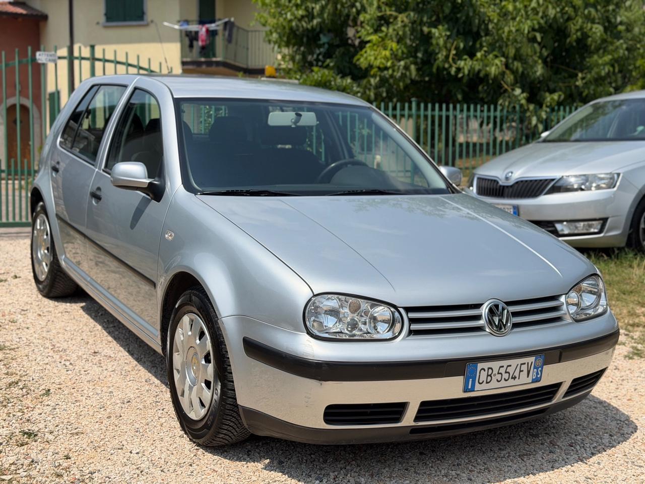 Volkswagen GOLF 1.4 KMCERT INTROVABILE