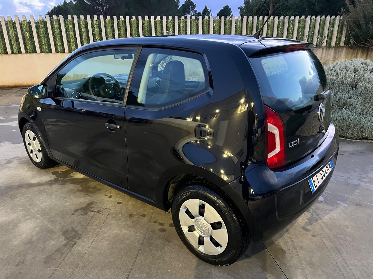 Volkswagen up! 1.0 75 CV 3p. high 2014