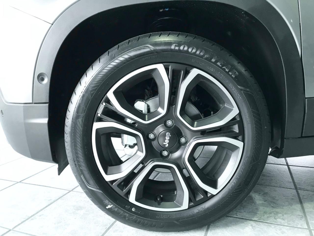 Jeep Avenger 1.2 Turbo 100 CV Summit