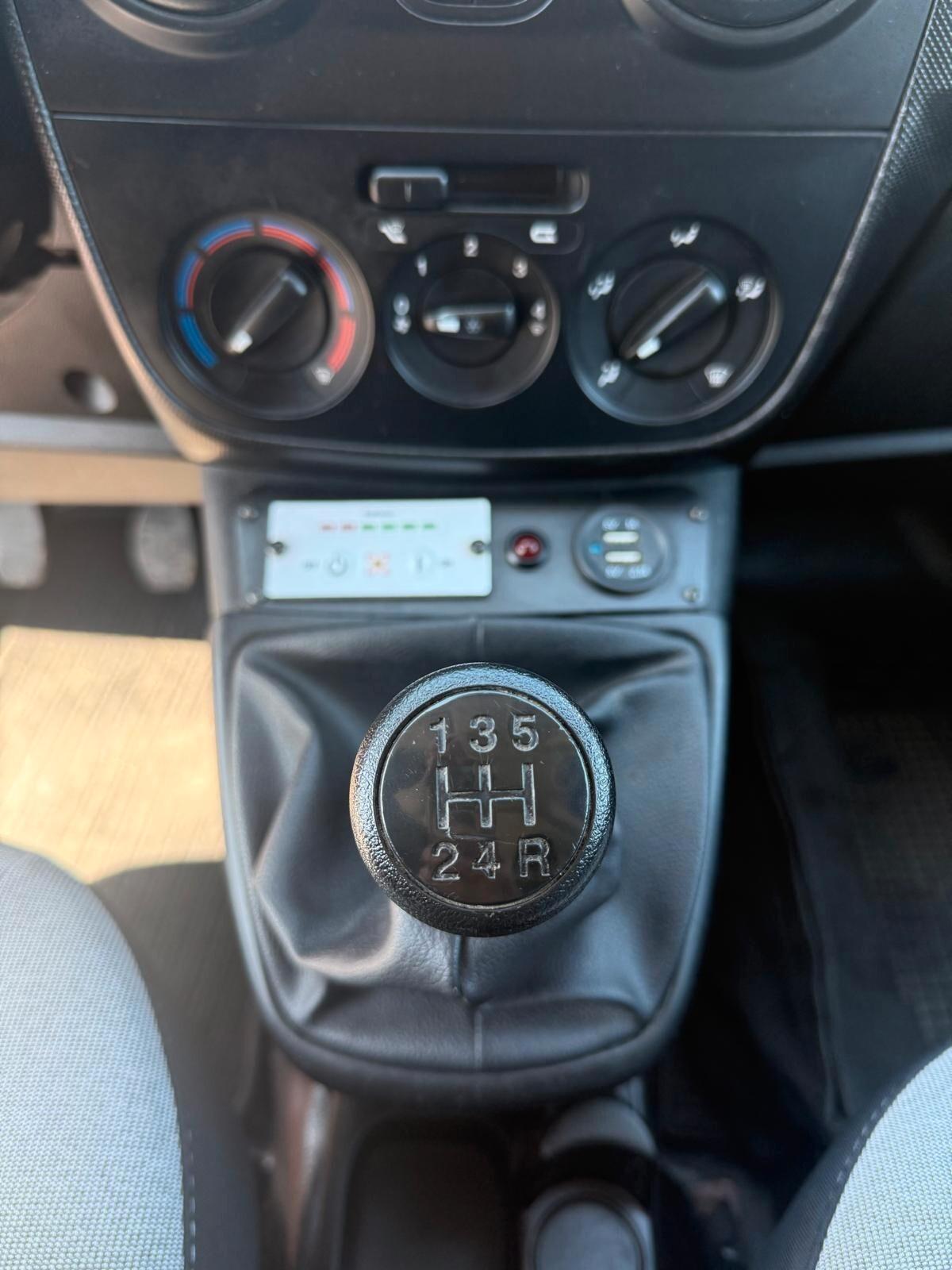 Fiat Fiorino 1.3 MJT 95CV Cargo Adventure