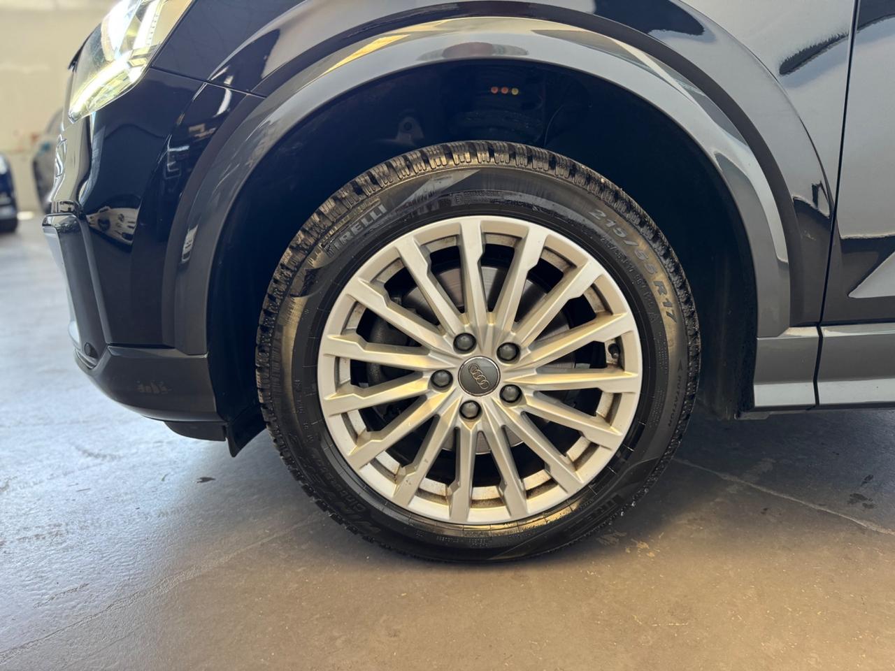 Audi Q2 40 TFSI quattro S tronic Identity Black