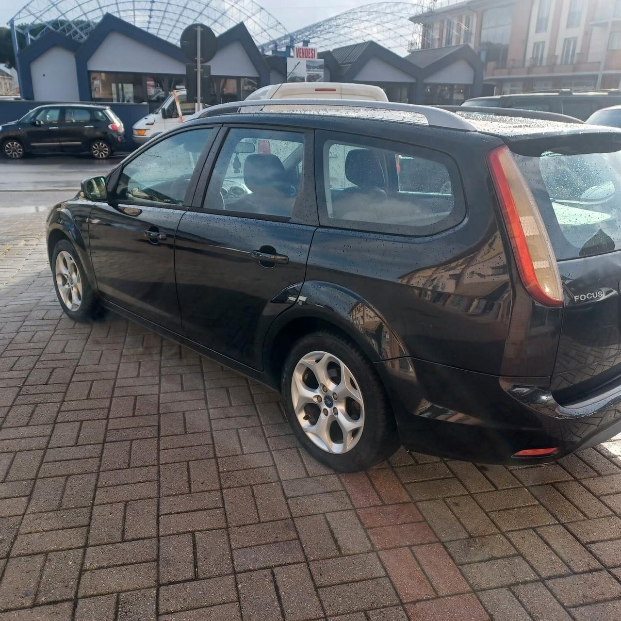 FOCUS 1.6 TDI SW CON MOTORE RIFATTO OTTIMO STATO