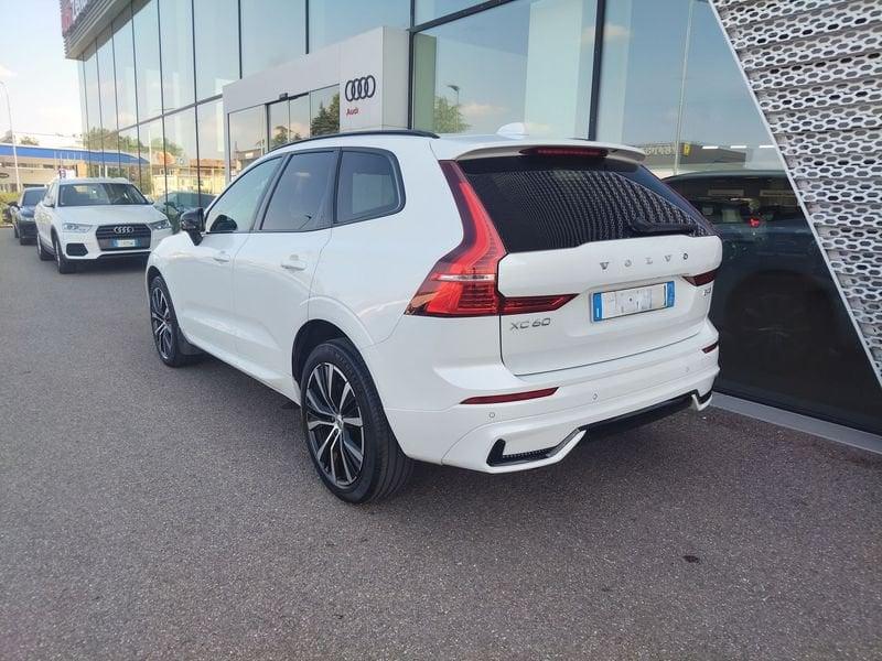 Volvo XC60 XC60 B4 (d) AWD automatico Plus Dark