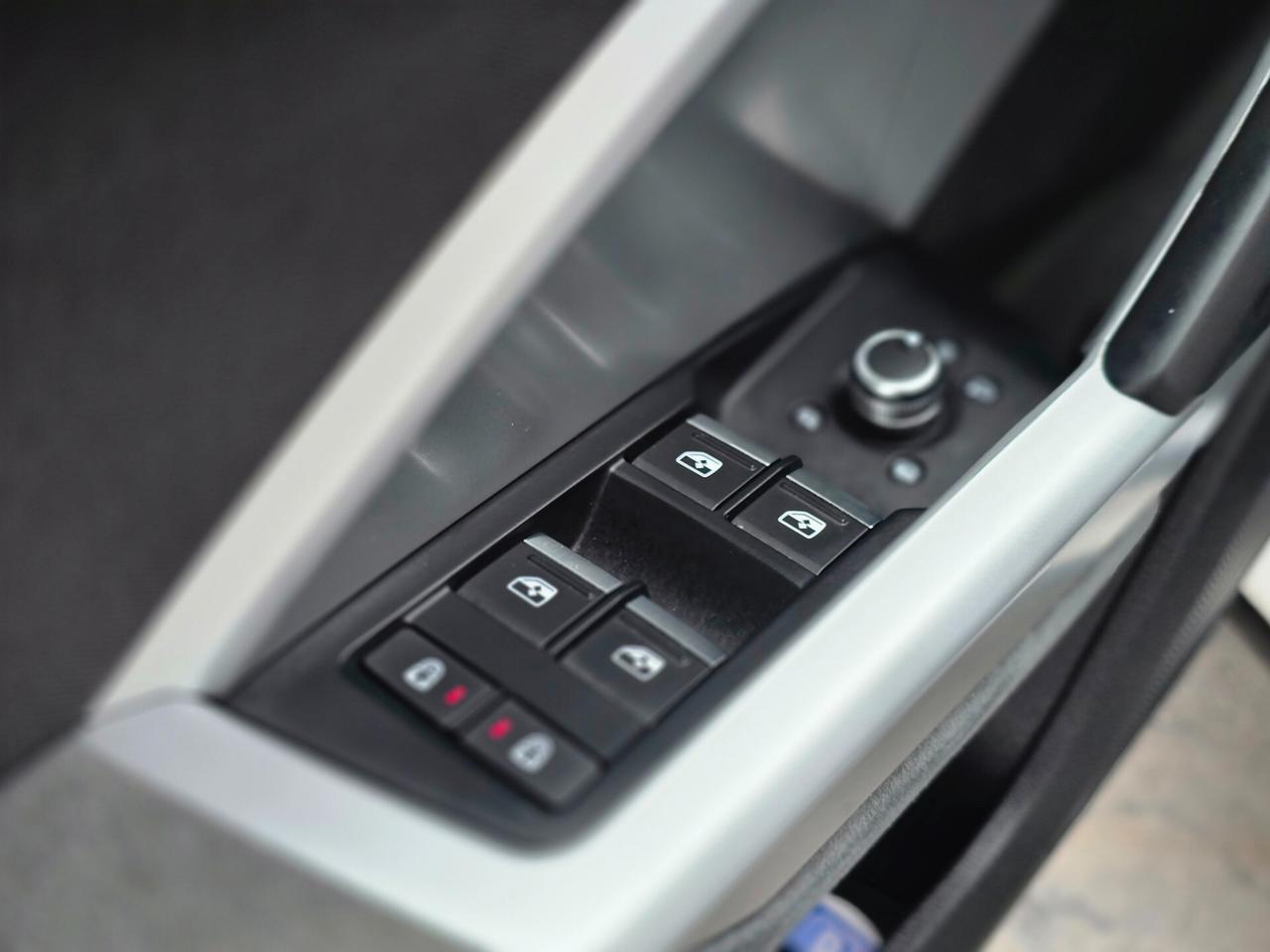 Audi Q3 35 TDI S tronic line edition gancio traino