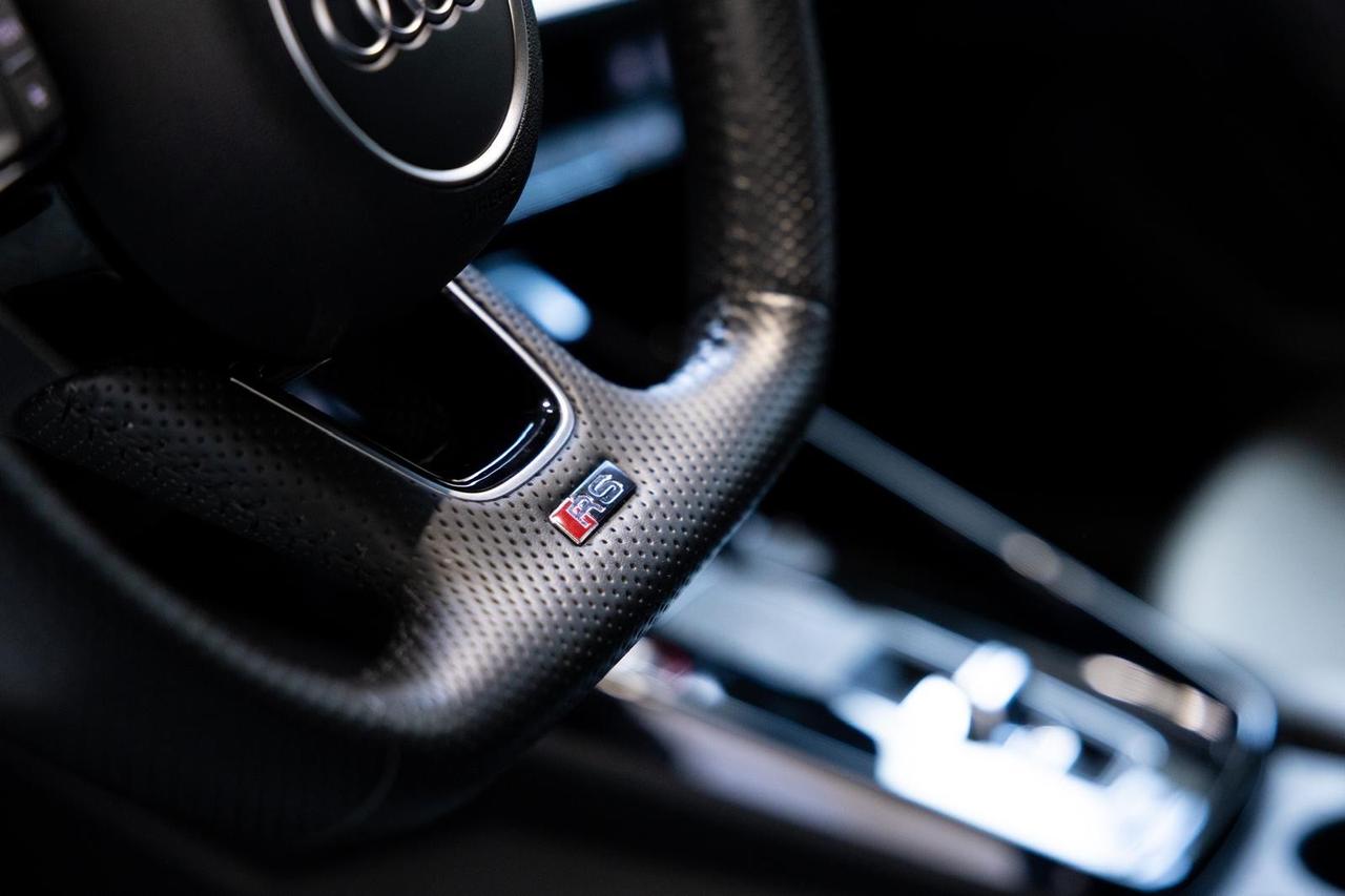 Audi RS3 Sportback 2.5 tfsi quattro s-tronic 400cv black edition